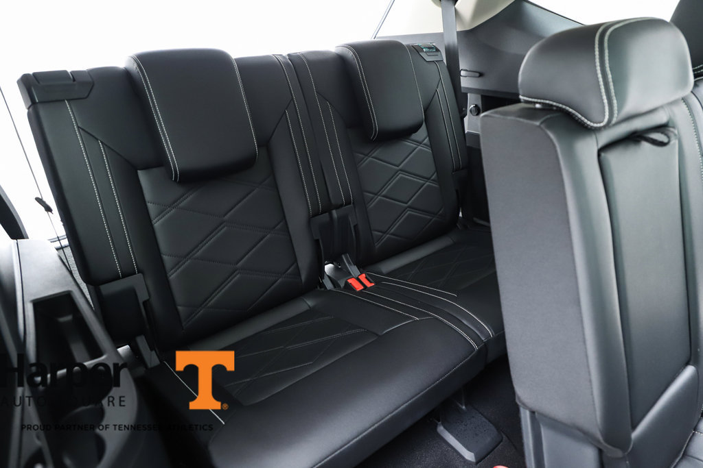 Used 2025 Volkswagen Atlas SE w/ Panoramic Sunroof Package FWD image 80
