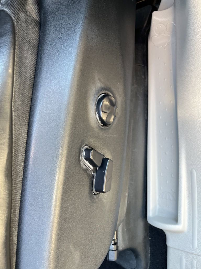 Used 2018 Chrysler Pacifica Limited w/ Tire & Wheel Group image 22