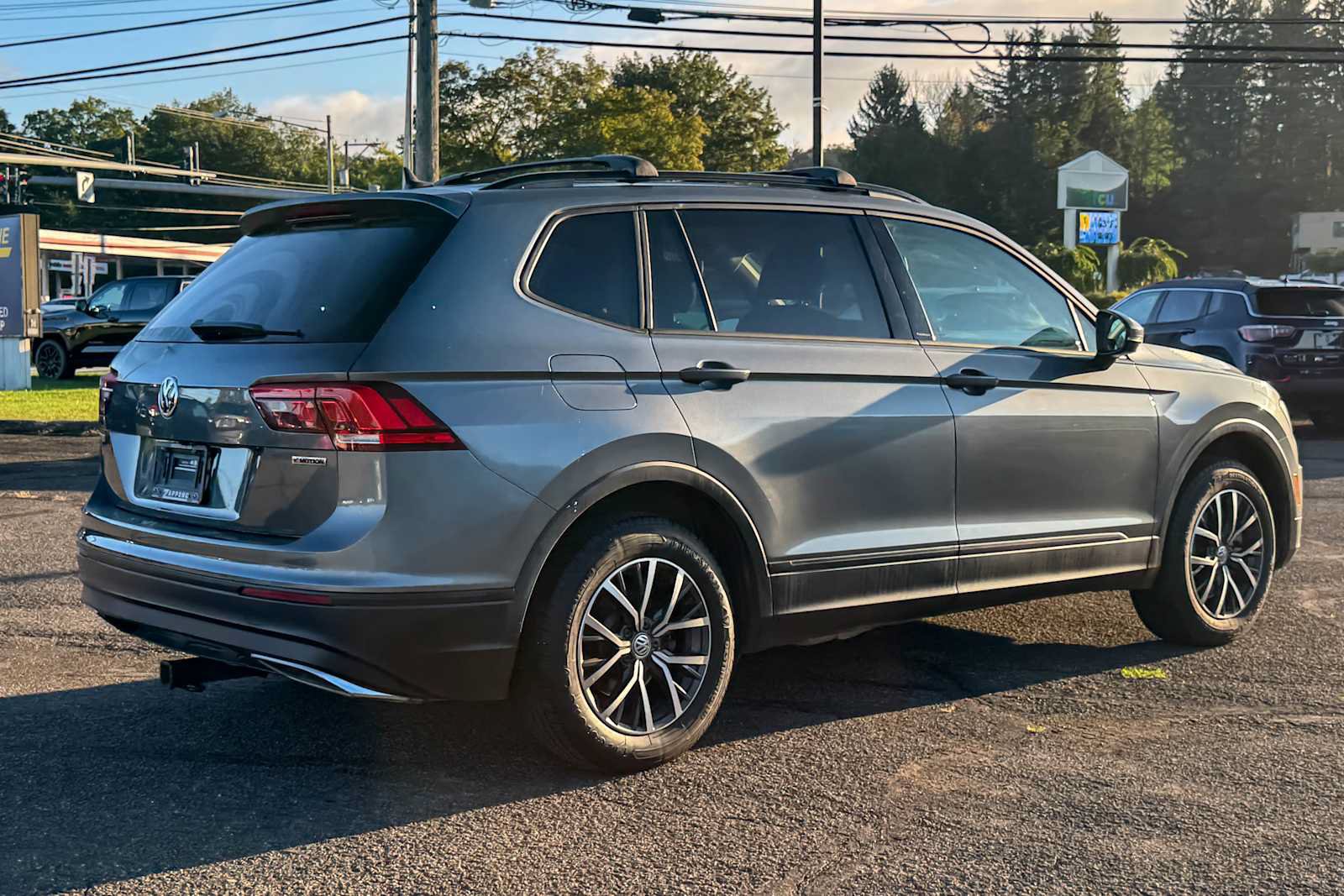 Used 2021 Volkswagen Tiguan S AWD/4WD image 3
