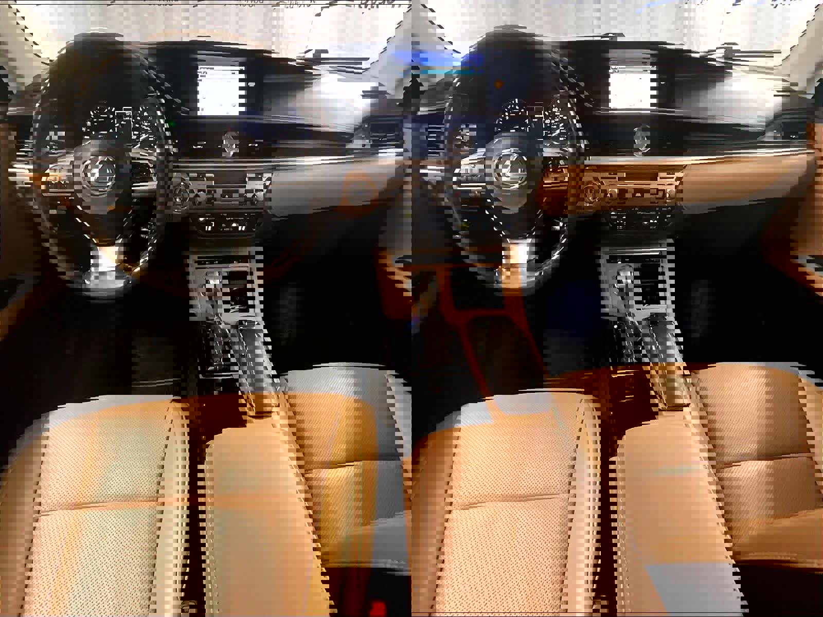 Used 2016 Lexus ES 350 w/ Navigation System Package image 21