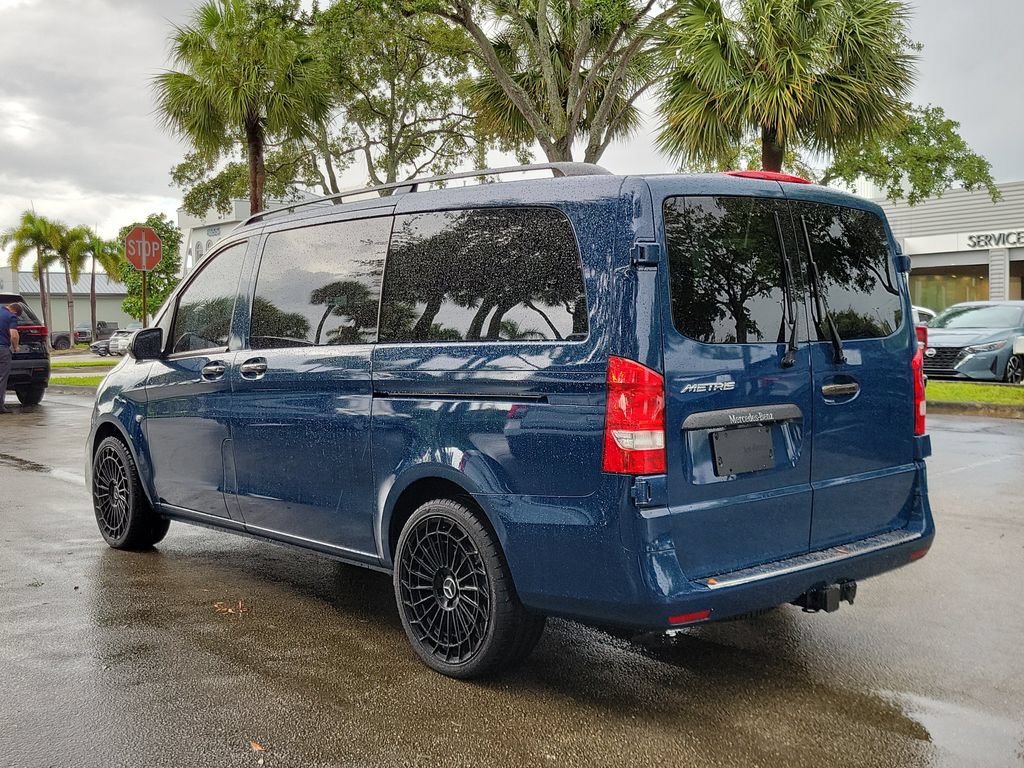 Used 2023 Mercedes-Benz Metris Passenger image 5