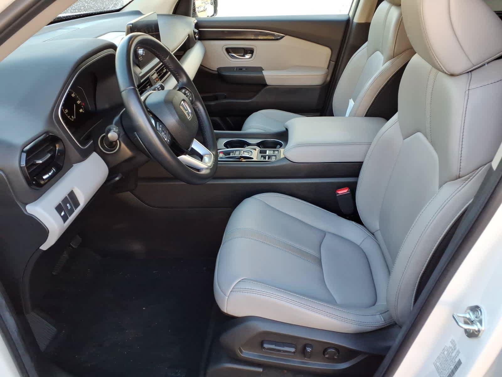 Used 2025 Honda Pilot EX-L image 15