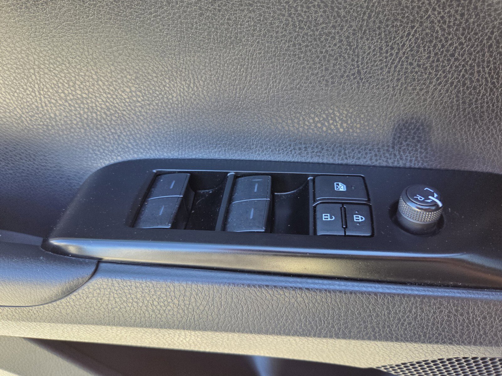 Certified 2025 Toyota Camry SE w/ Multimedia Upgrade Package image 14