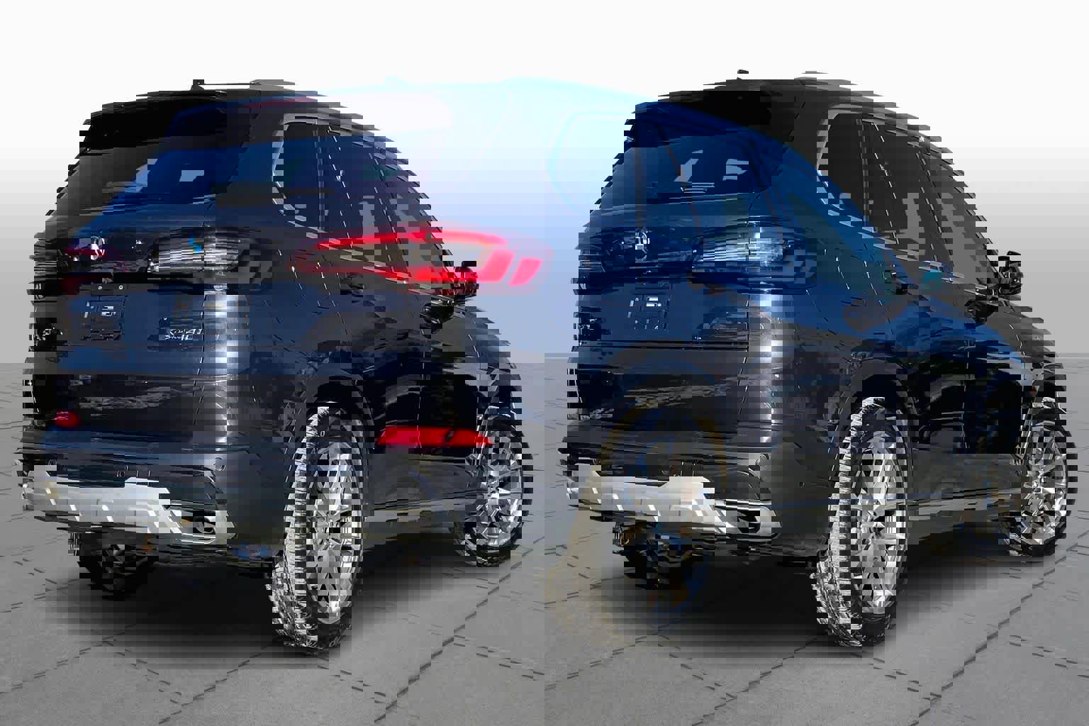 Certified 2022 BMW X5 xDrive40i w/ Premium Package image 12