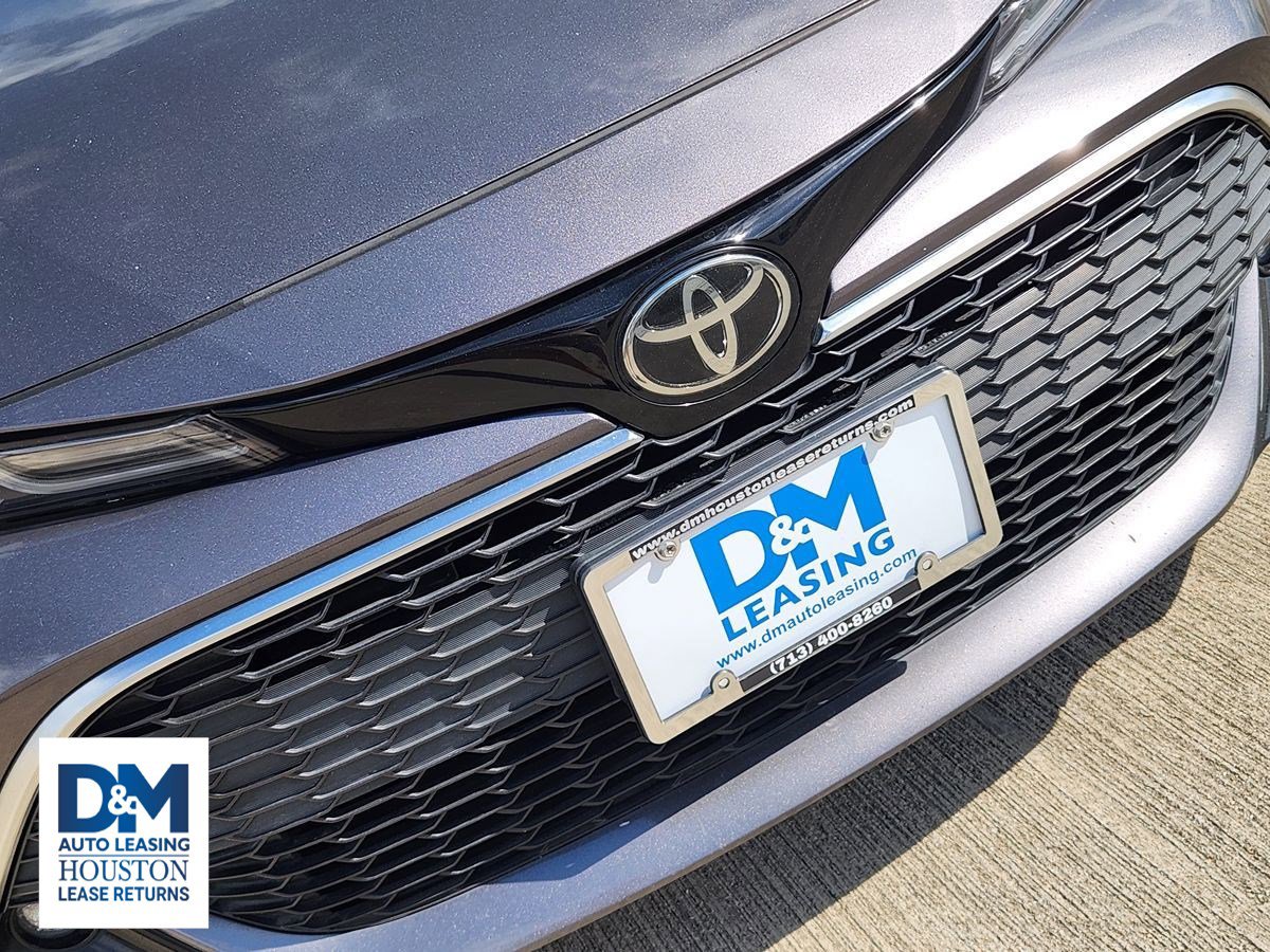 Used 2022 Toyota Corolla XSE FWD image 13