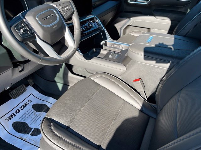 Certified 2026 GMC Sierra 3500 Denali w/ Denali Reserve Package AWD/4WD image 13