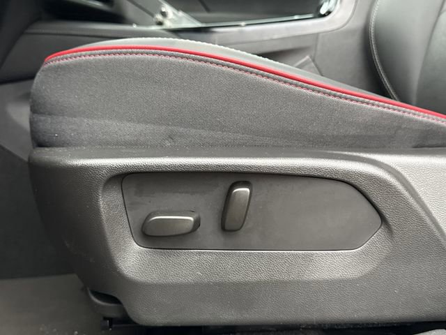 Used 2023 Buick Envision Essence w/ Sport Touring Package image 19