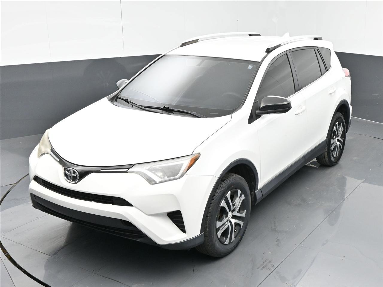 Used 2016 Toyota RAV4 LE AWD/4WD image 9