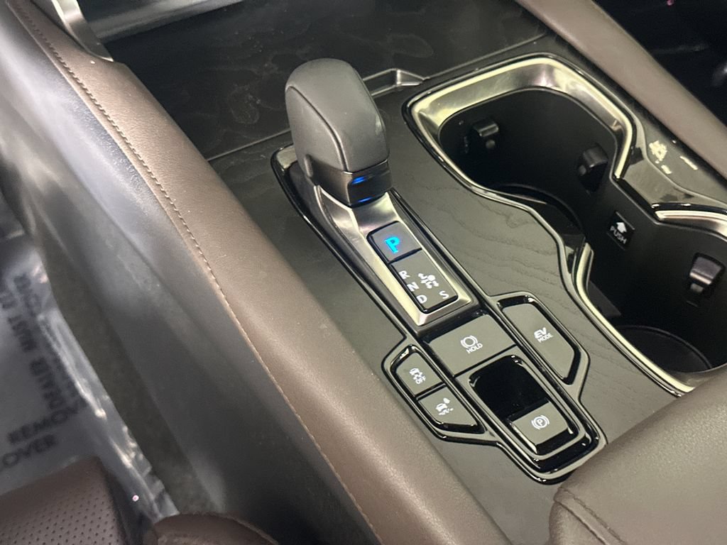 Used 2023 Lexus RX 350 w/ Accessory Package (2T) AWD/4WD image 31