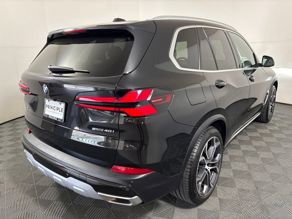 Certified 2024 BMW X5 sDrive40i w/ Premium Package RWD image 5