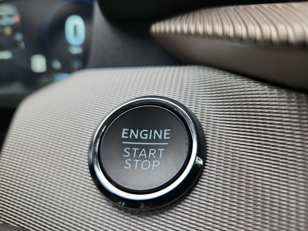 Used 2025 Ford Explorer Active w/ Active Comfort Package image 31