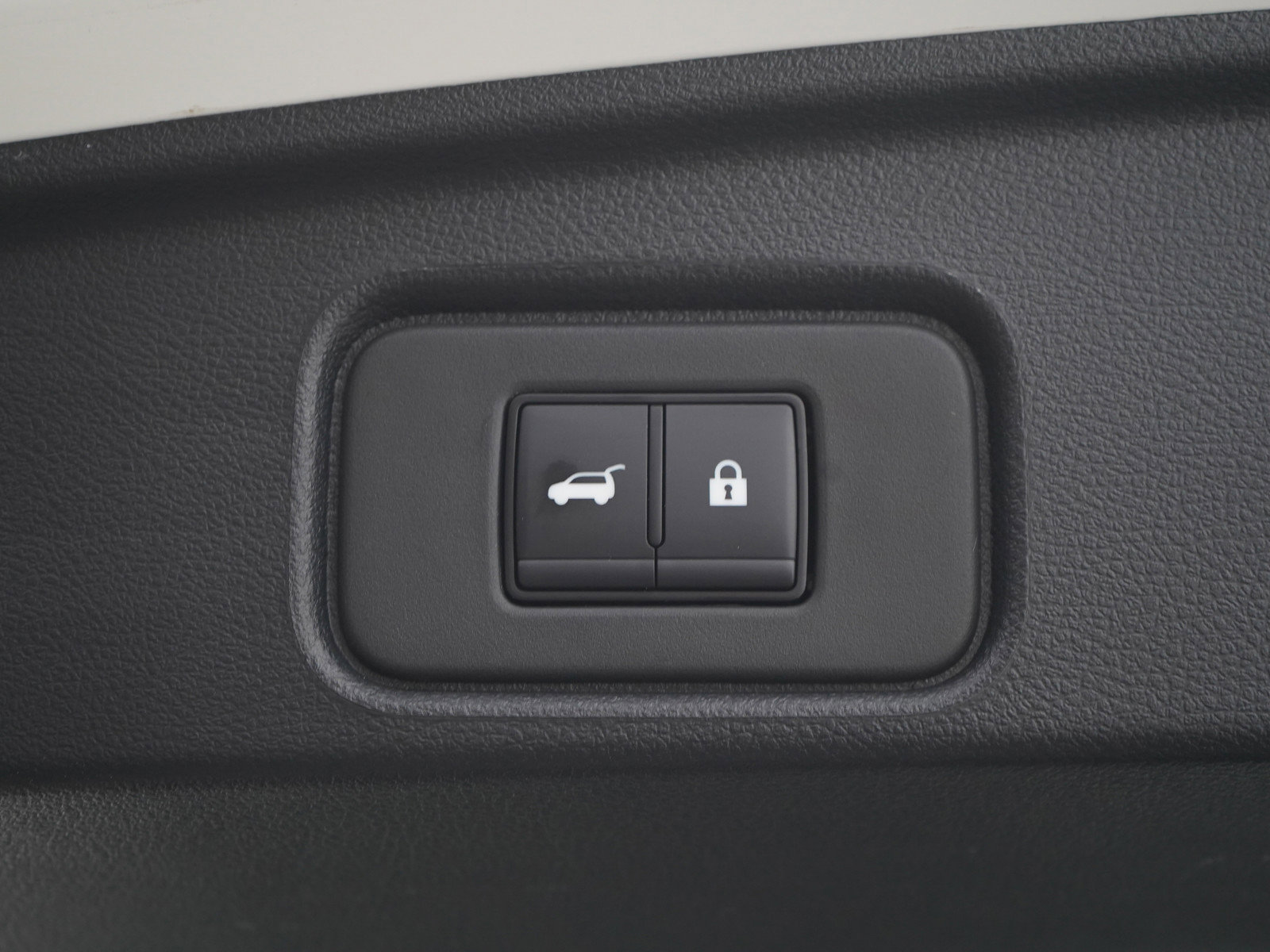 Used 2024 Nissan Pathfinder Platinum AWD/4WD image 22
