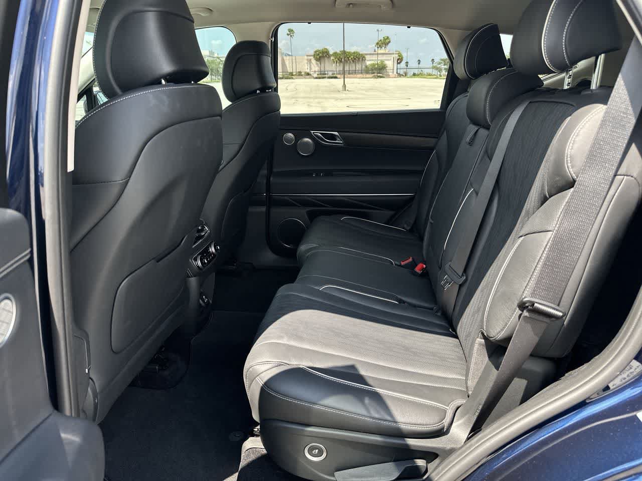 Used 2024 Genesis GV80 2.5T w/ Prestige Package AWD/4WD image 19