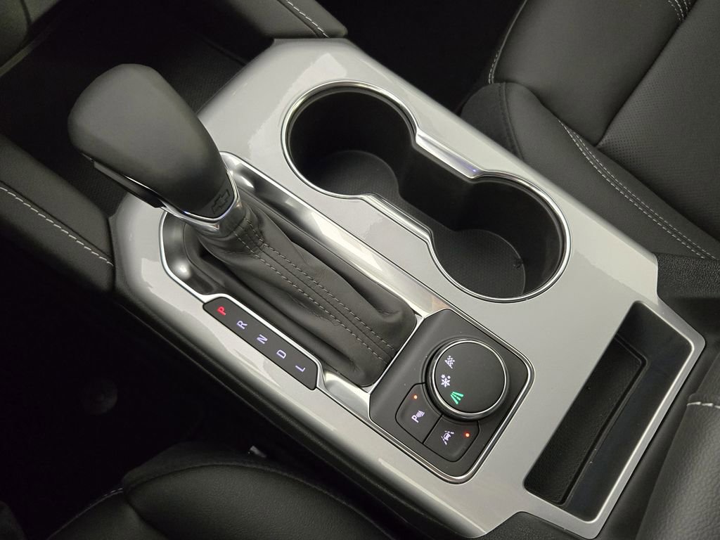 New 2026 Chevrolet Blazer LT w/ LPO, Black Grille Bar Package image 20