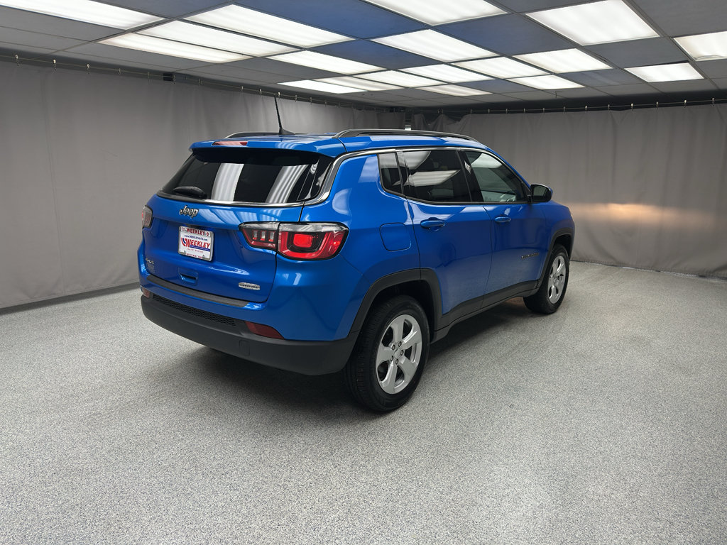 Used 2018 Jeep Compass Latitude w/ Popular Equipment Group AWD/4WD image 4