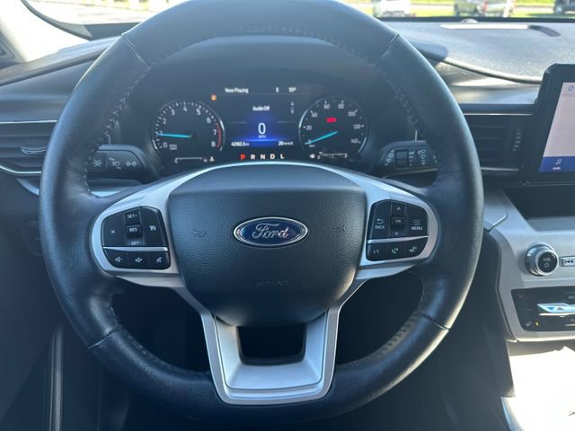 Certified 2022 Ford Explorer XLT w/ Equipment Group 202A image 21