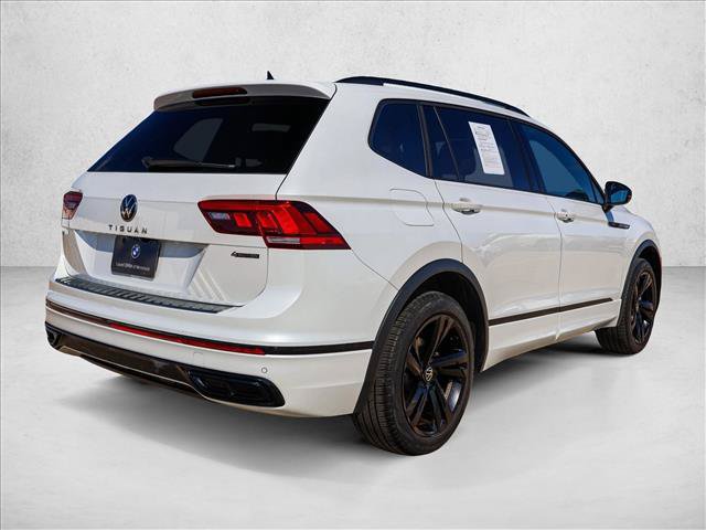 Used 2024 Volkswagen Tiguan SE R-Line AWD/4WD image 5