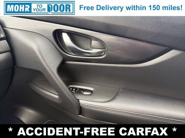 Used 2020 Nissan Rogue SV image 26