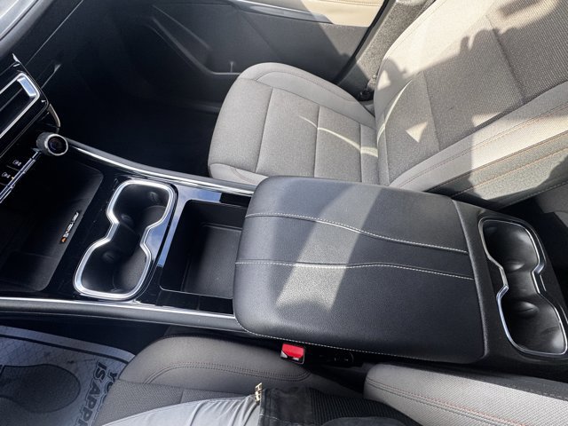 Used 2025 Chevrolet Traverse LT image 20