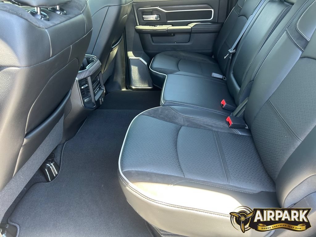 New 2026 RAM 2500 Laramie AWD/4WD image 15