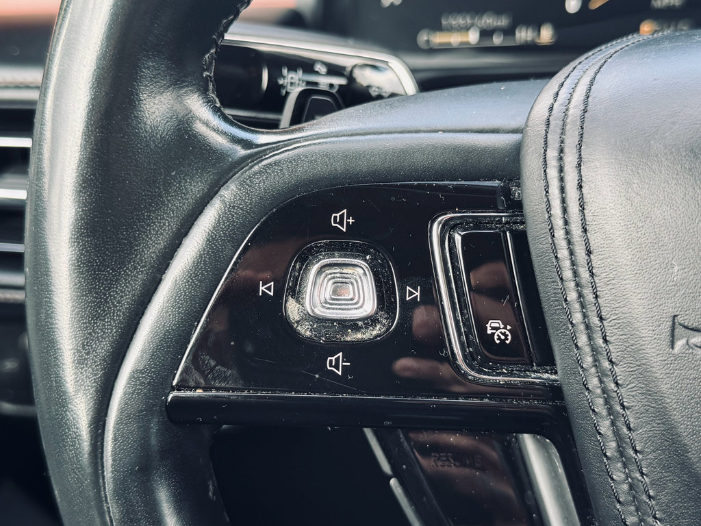 Used 2021 Lincoln Aviator Reserve w/ Equipment Group 202A image 12