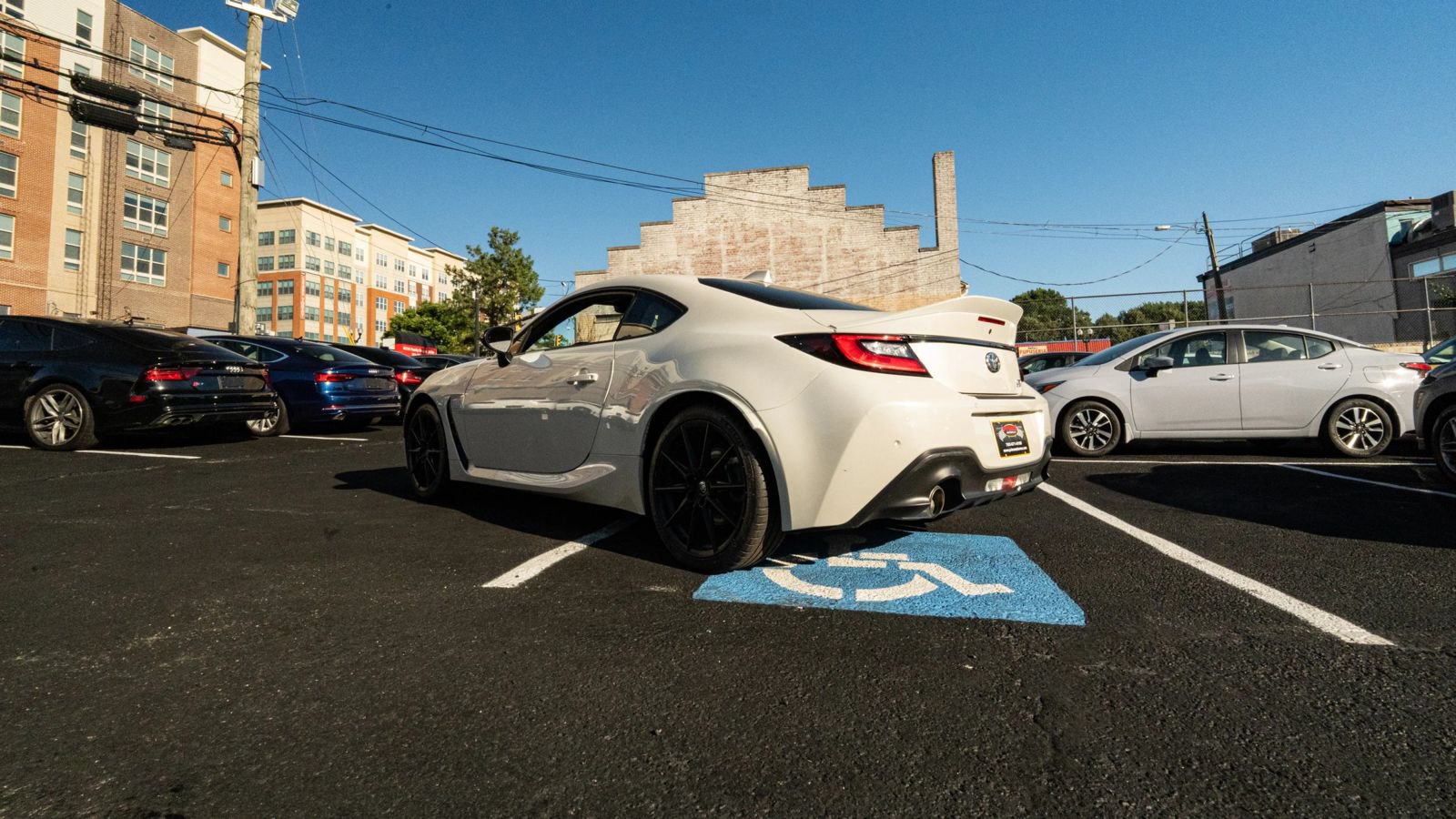 Used 2022 Toyota GR86 Premium w/ ALL Weather Mat Package (TMS) RWD image 5