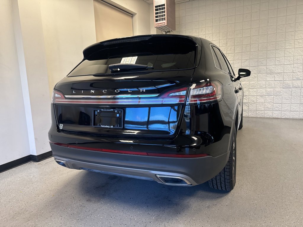 Used 2023 Lincoln Nautilus AWD w/ Premium Package image 39