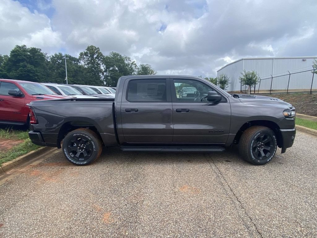 New 2026 RAM 1500 Express AWD/4WD image 36