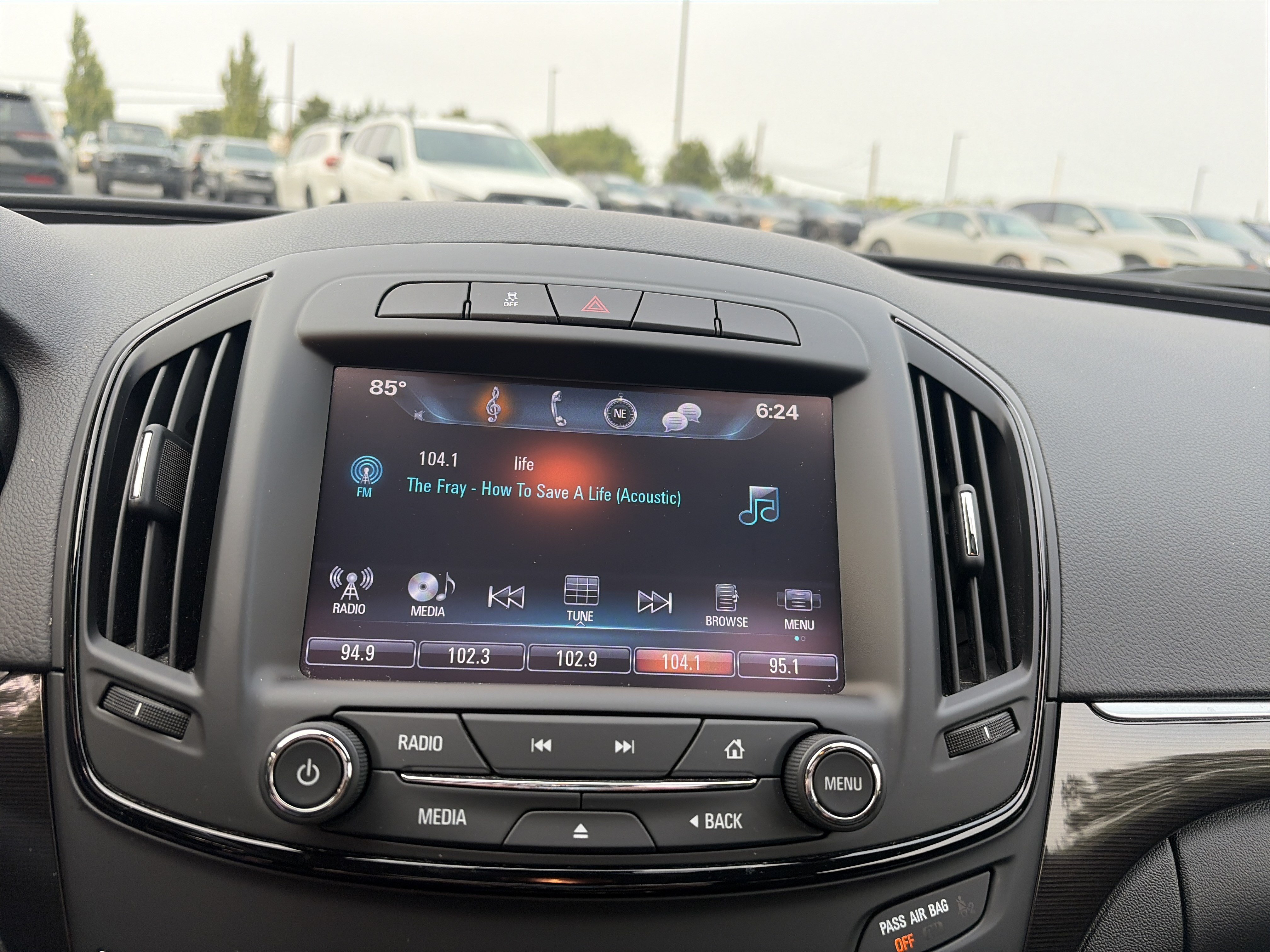 Used 2017 Buick Regal Sport Touring FWD image 32
