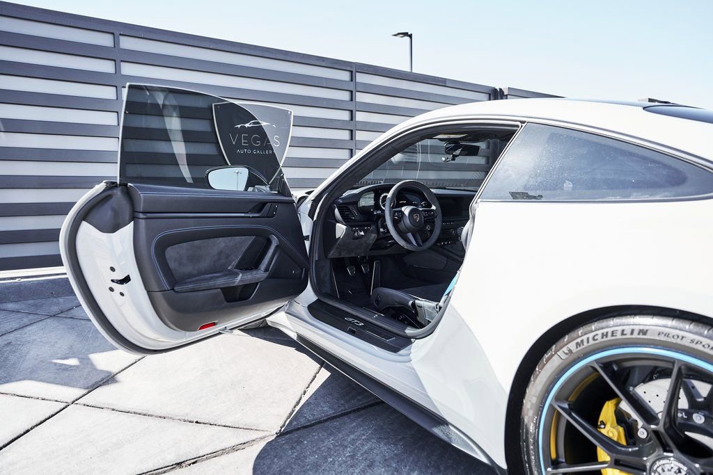 Used 2024 Porsche 911 GT3 image 28