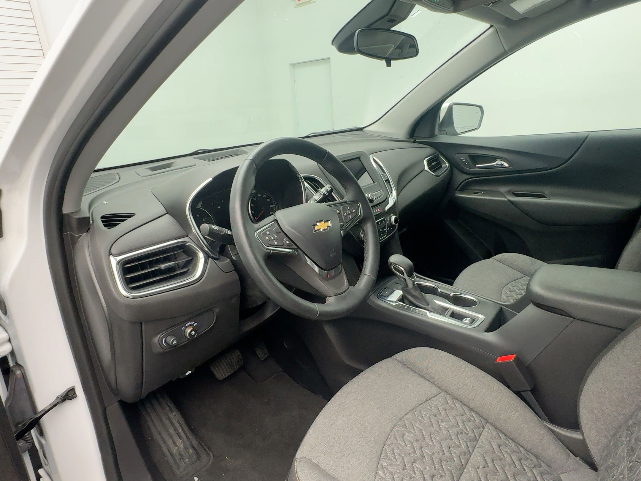 Certified 2024 Chevrolet Equinox LT image 4