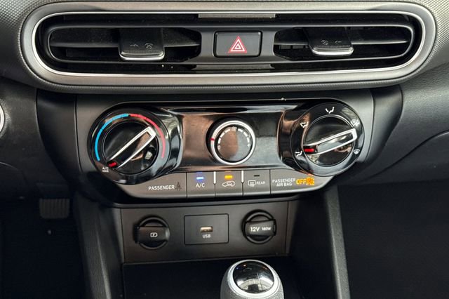 Used 2023 Hyundai Kona SEL FWD image 25