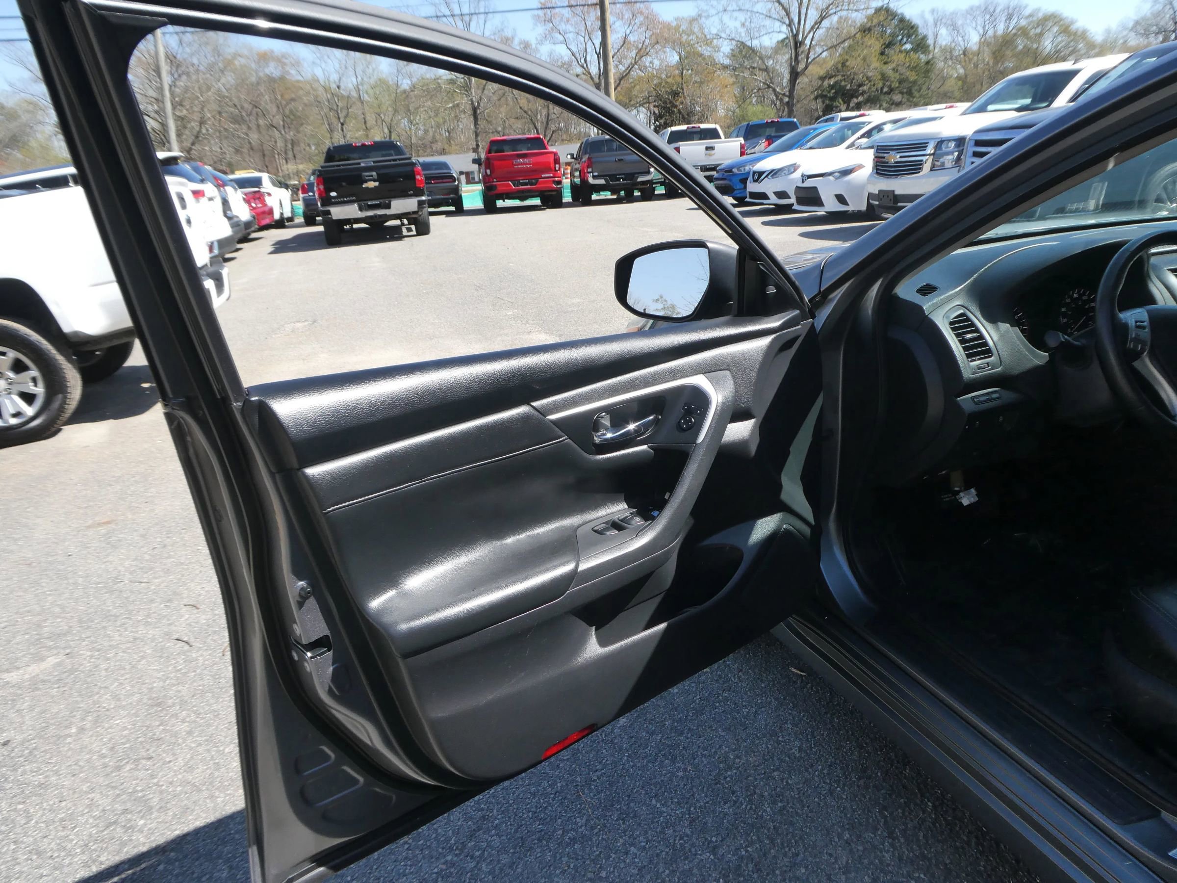Used 2016 Nissan Altima 2.5 SL FWD image 11