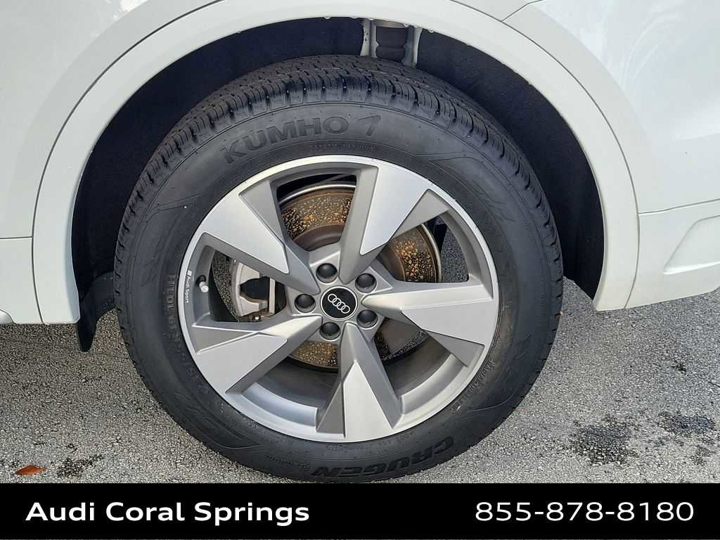 Certified 2023 Audi Q5 2.0T Premium w/ Convenience Package image 16