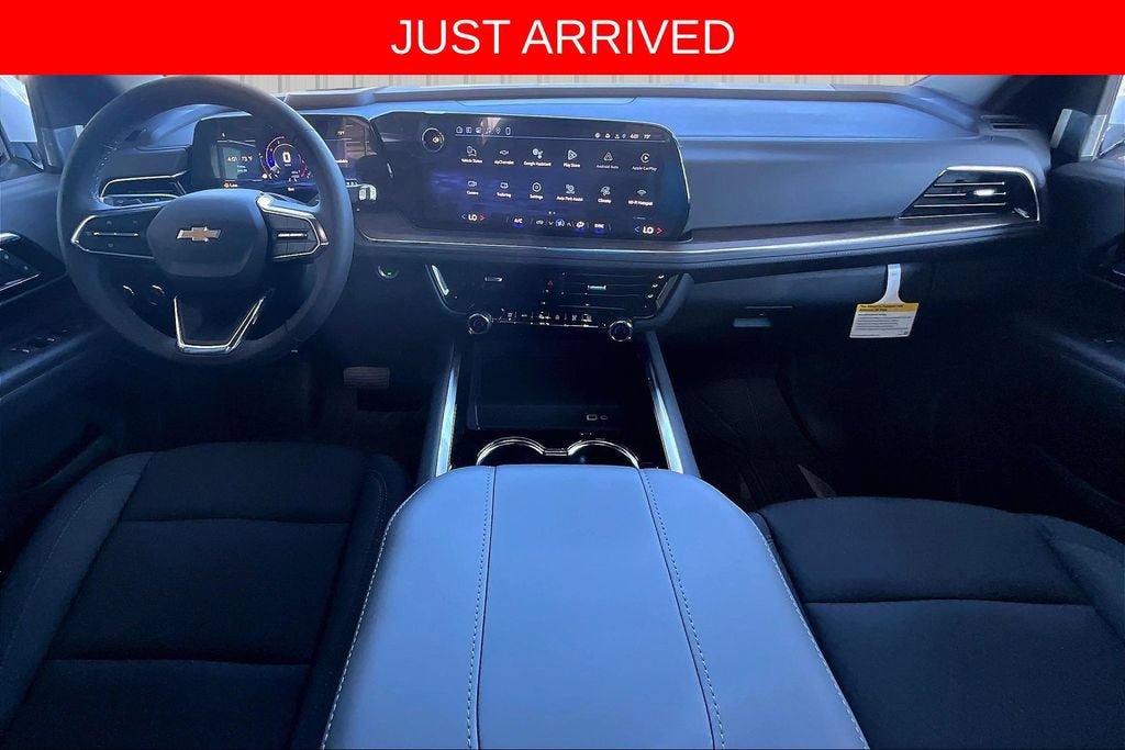 New 2026 Chevrolet Suburban LS RWD image 2