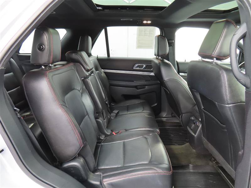 Used 2018 Ford Explorer Sport AWD/4WD image 39