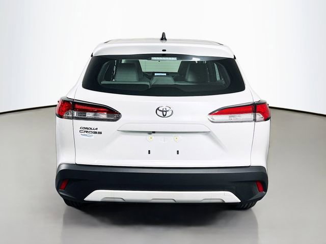 Used 2025 Toyota Corolla Cross L image 6