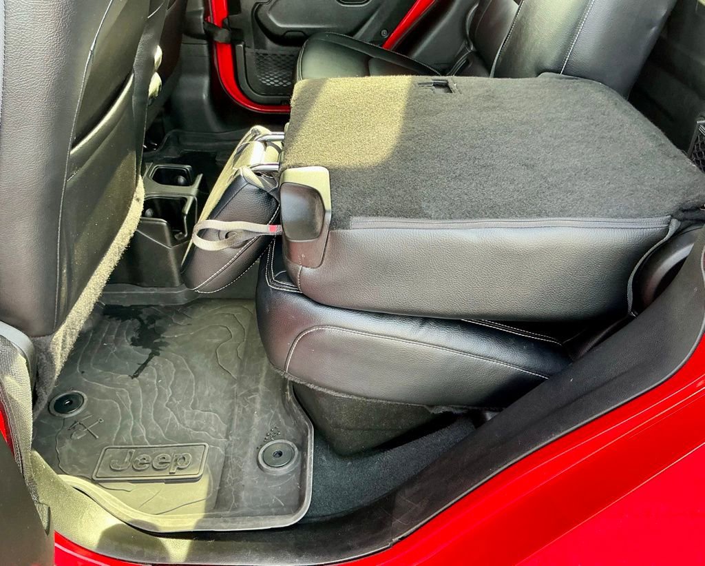 Used 2022 Jeep Gladiator Willys image 29