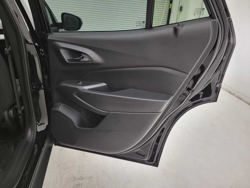 New 2026 Chevrolet Trax RS w/ Sunroof Package image 37