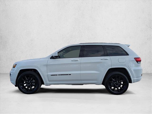 Used 2022 Jeep Grand Cherokee Laredo X image 9