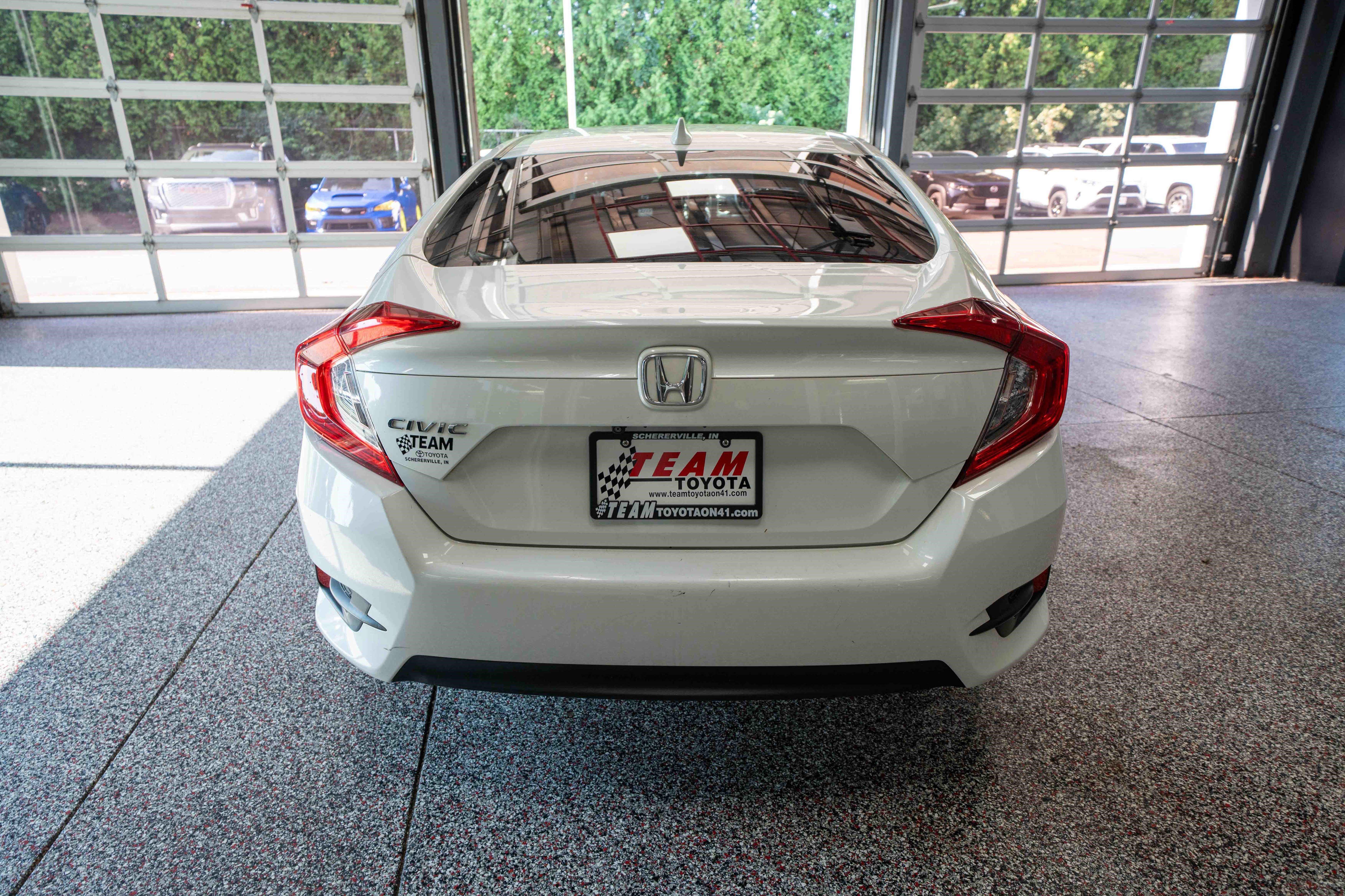 Used 2018 Honda Civic EX image 3
