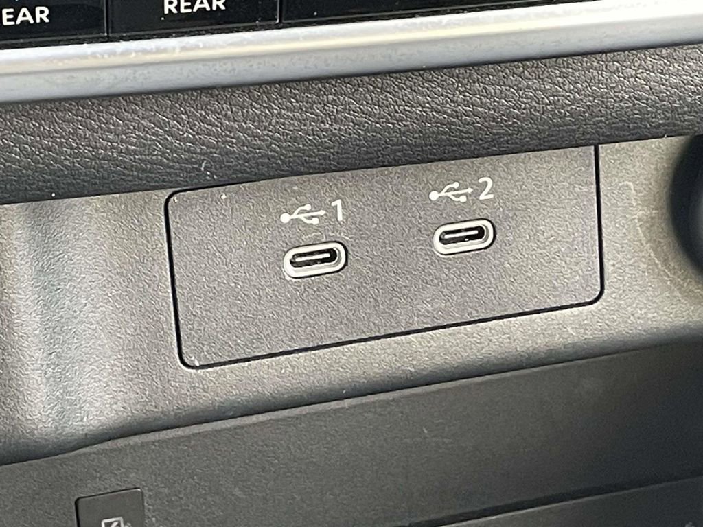 Used 2024 Nissan Rogue SL w/ SL Premium Package image 28