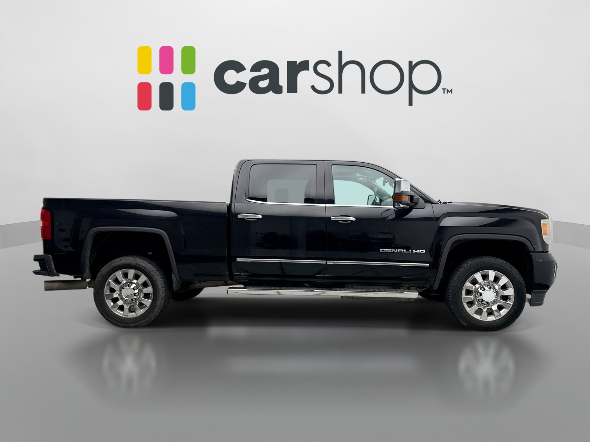 Used 2015 GMC Sierra 2500 Denali w/ Duramax Plus Package AWD/4WD image 6