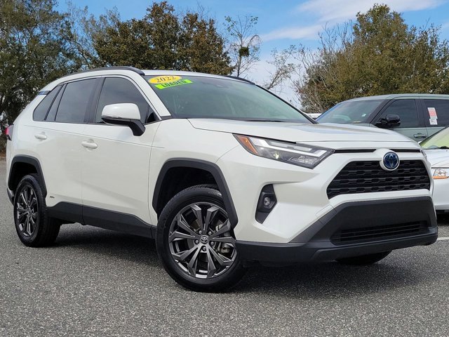 Used 2022 Toyota RAV4 XLE Premium image 36