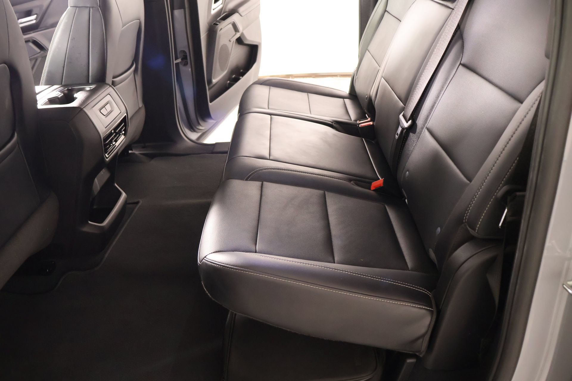 Used 2025 Chevrolet Silverado EV LT AWD/4WD image 13