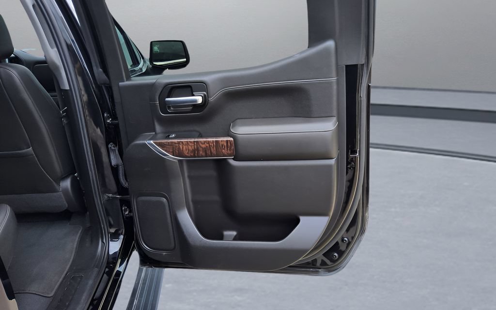 Used 2019 GMC Sierra 1500 Denali w/ Denali Ultimate Package AWD/4WD image 40