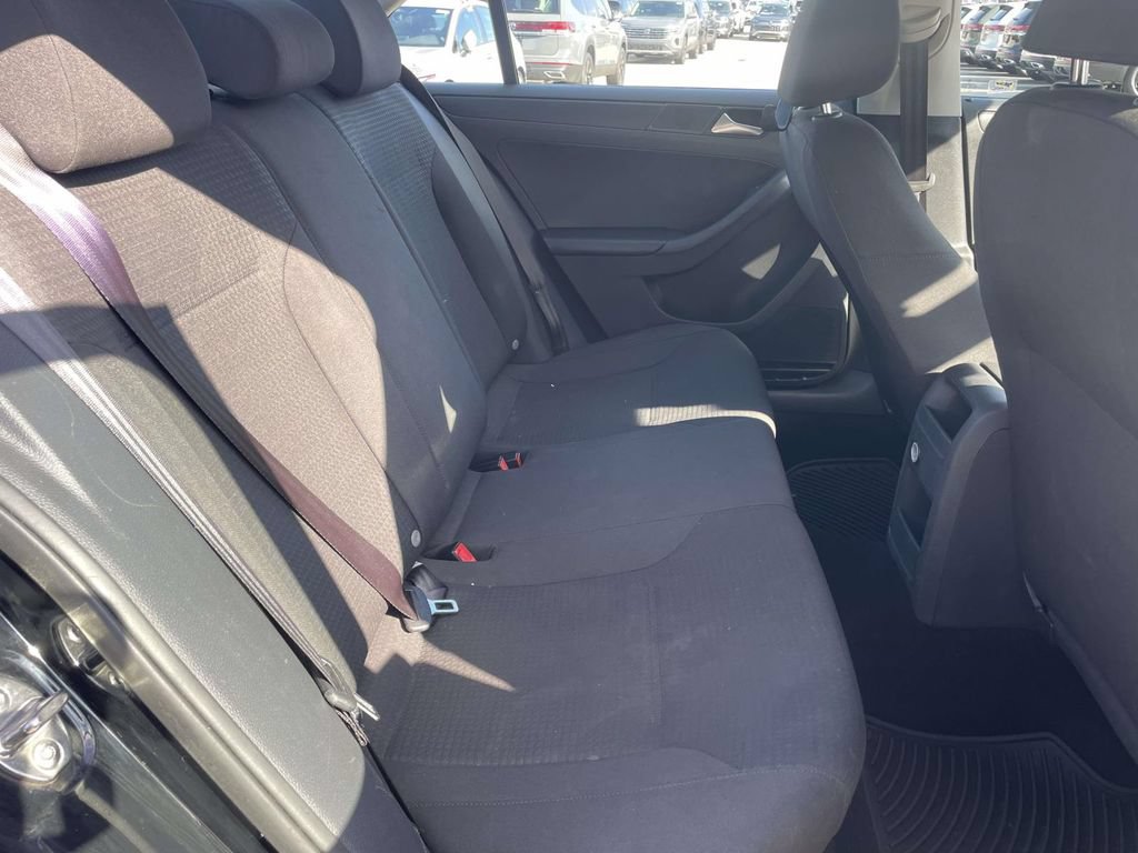 Used 2015 Volkswagen Jetta S FWD image 11