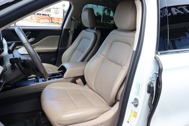 Used 2020 Lincoln Corsair FWD w/ Premium Package image 14
