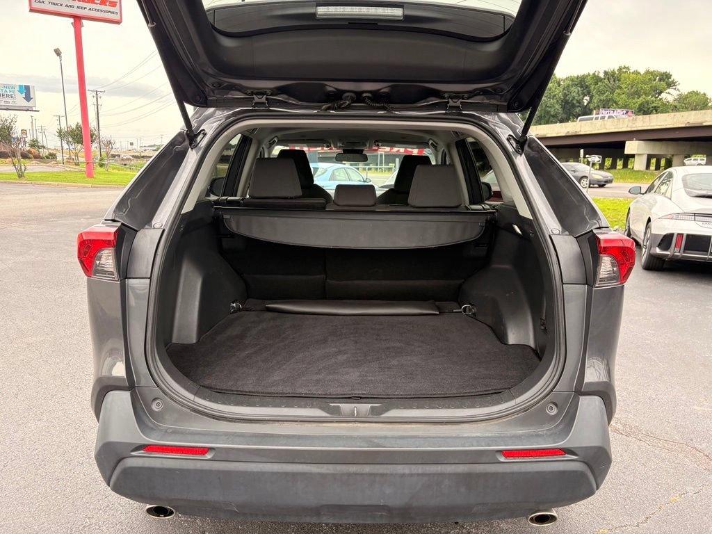 Used 2024 Toyota RAV4 XLE FWD image 7