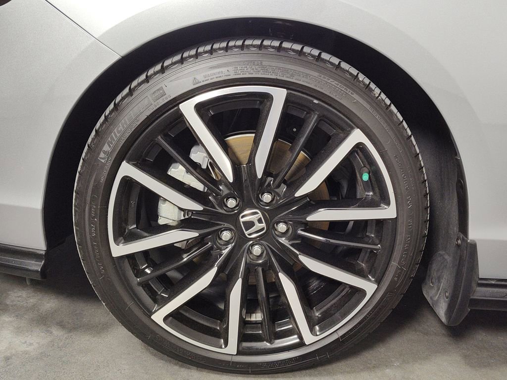 Used 2025 Honda Accord Touring image 17
